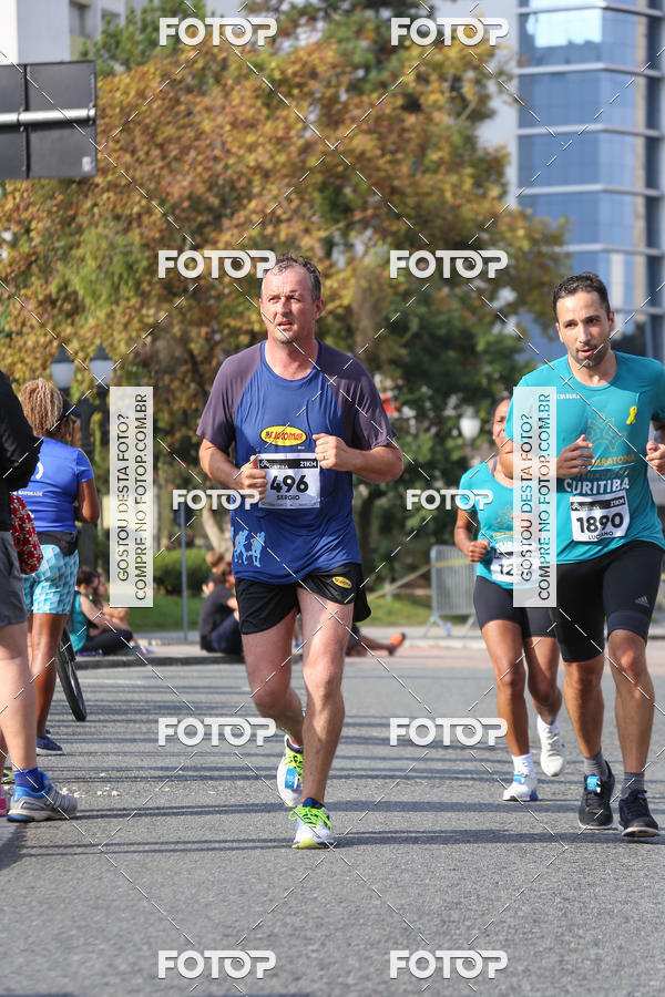 Buy your photos of the eventMeia Maratona Internacional de Curitiba 2018 on Fotop