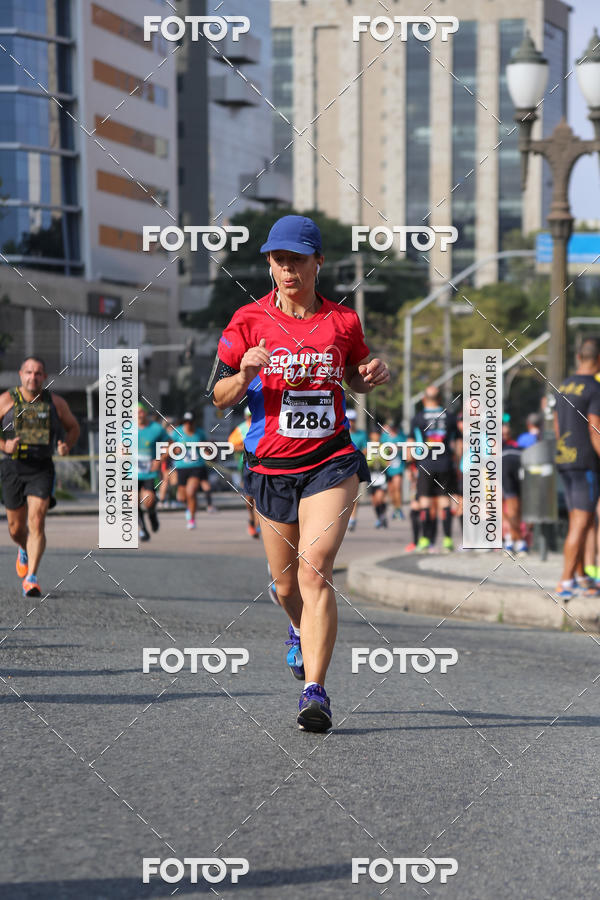 Buy your photos of the eventMeia Maratona Internacional de Curitiba 2018 on Fotop