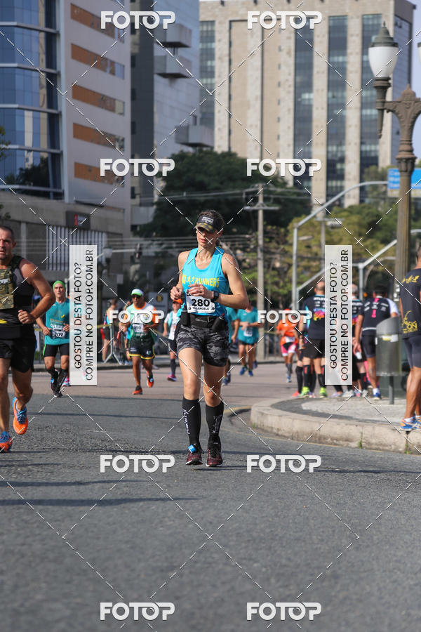 Buy your photos of the eventMeia Maratona Internacional de Curitiba 2018 on Fotop