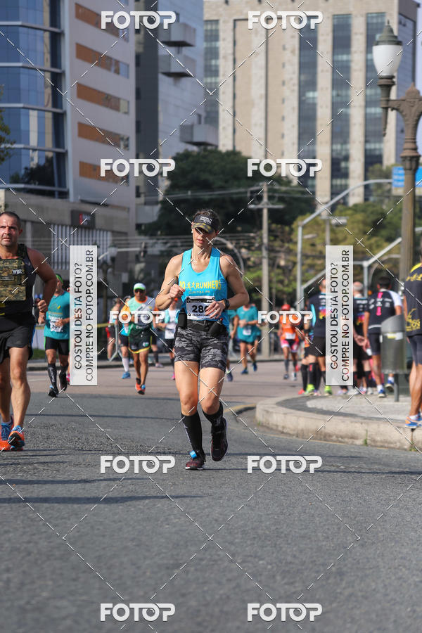 Buy your photos of the eventMeia Maratona Internacional de Curitiba 2018 on Fotop