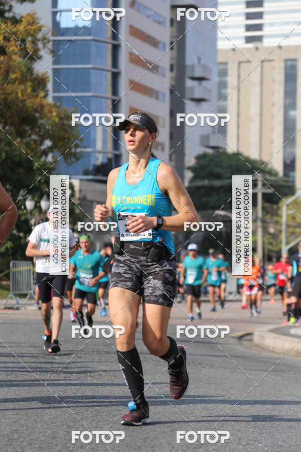 Buy your photos of the eventMeia Maratona Internacional de Curitiba 2018 on Fotop