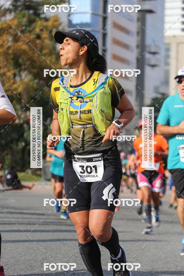 Buy your photos of the eventMeia Maratona Internacional de Curitiba 2018 on Fotop