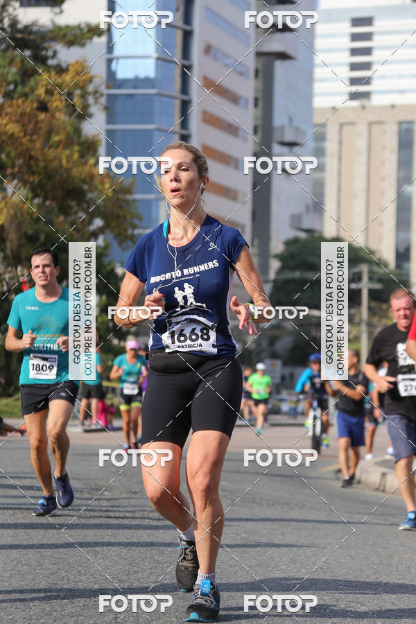 Buy your photos of the eventMeia Maratona Internacional de Curitiba 2018 on Fotop