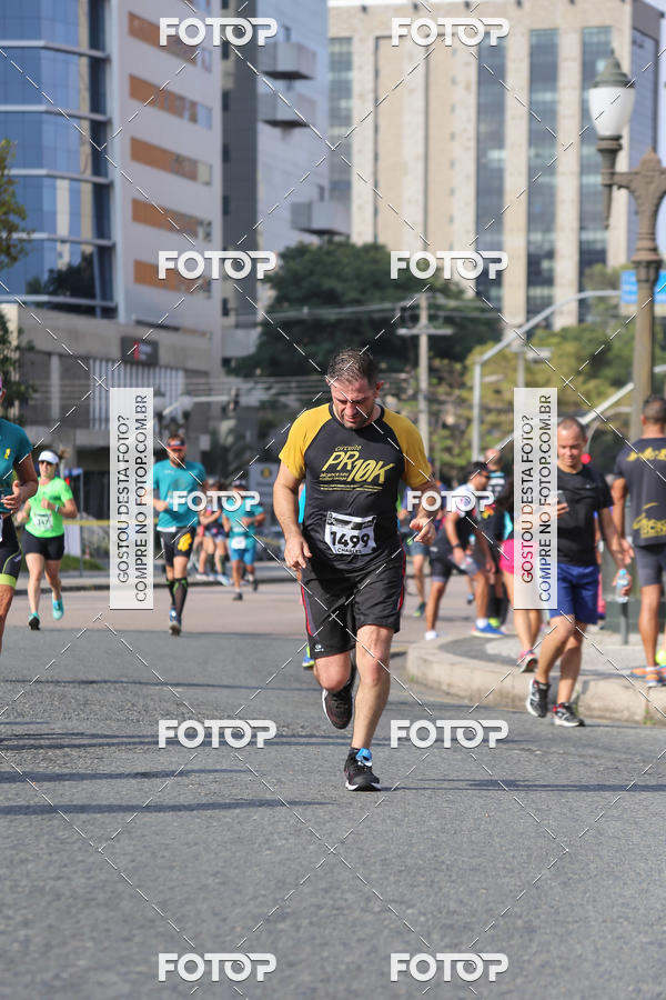 Buy your photos of the eventMeia Maratona Internacional de Curitiba 2018 on Fotop