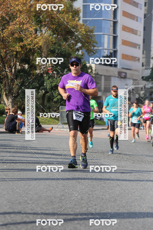 Buy your photos of the eventMeia Maratona Internacional de Curitiba 2018 on Fotop