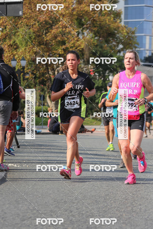 Buy your photos of the eventMeia Maratona Internacional de Curitiba 2018 on Fotop