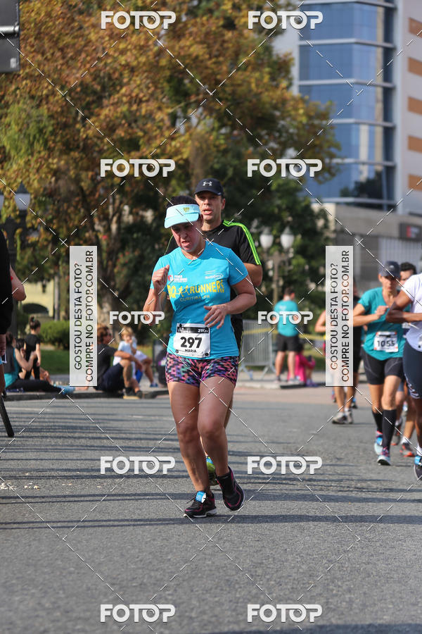 Buy your photos of the eventMeia Maratona Internacional de Curitiba 2018 on Fotop