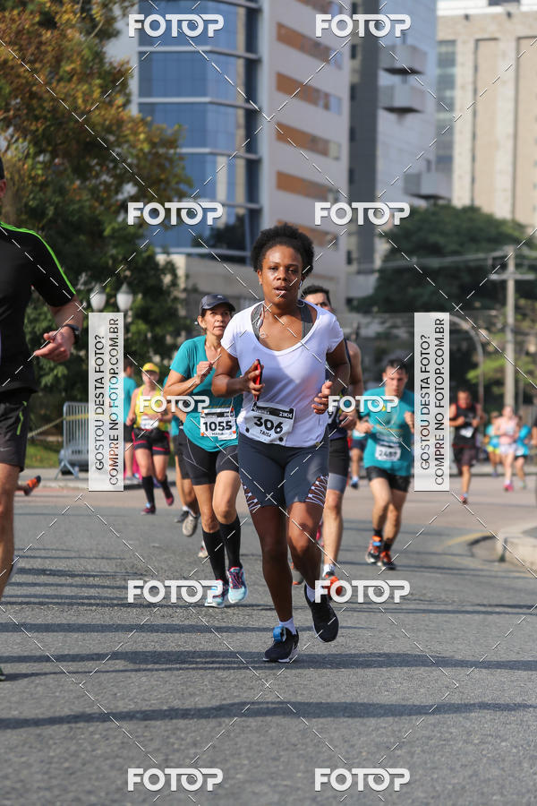 Buy your photos of the eventMeia Maratona Internacional de Curitiba 2018 on Fotop