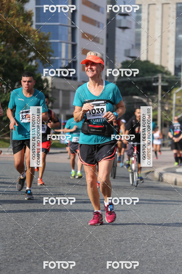 Buy your photos of the eventMeia Maratona Internacional de Curitiba 2018 on Fotop