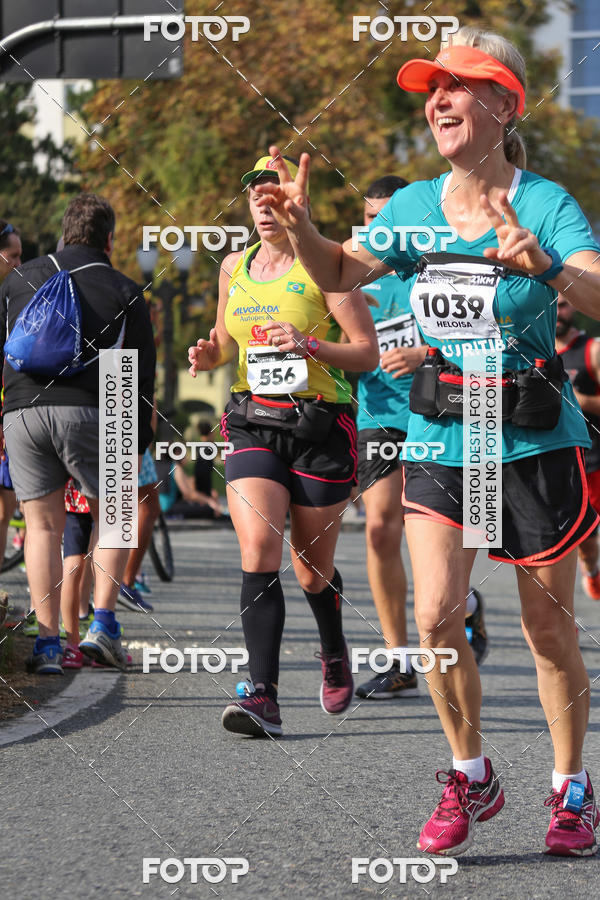 Buy your photos of the eventMeia Maratona Internacional de Curitiba 2018 on Fotop