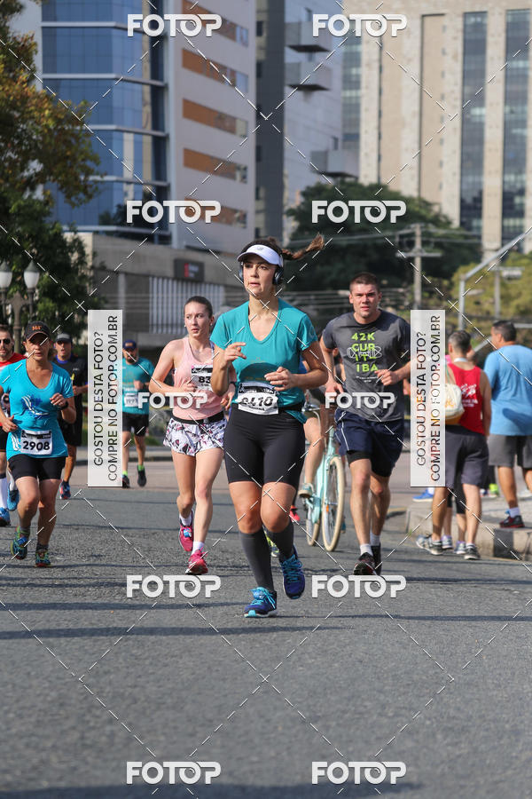 Buy your photos of the eventMeia Maratona Internacional de Curitiba 2018 on Fotop