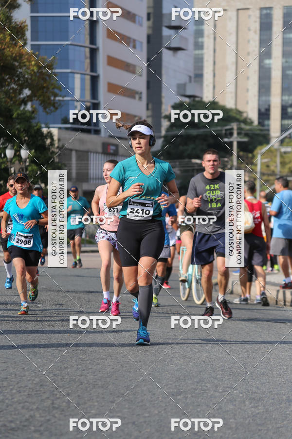 Buy your photos of the eventMeia Maratona Internacional de Curitiba 2018 on Fotop