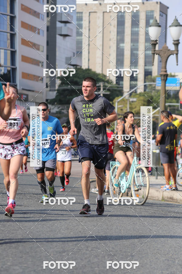 Buy your photos of the eventMeia Maratona Internacional de Curitiba 2018 on Fotop