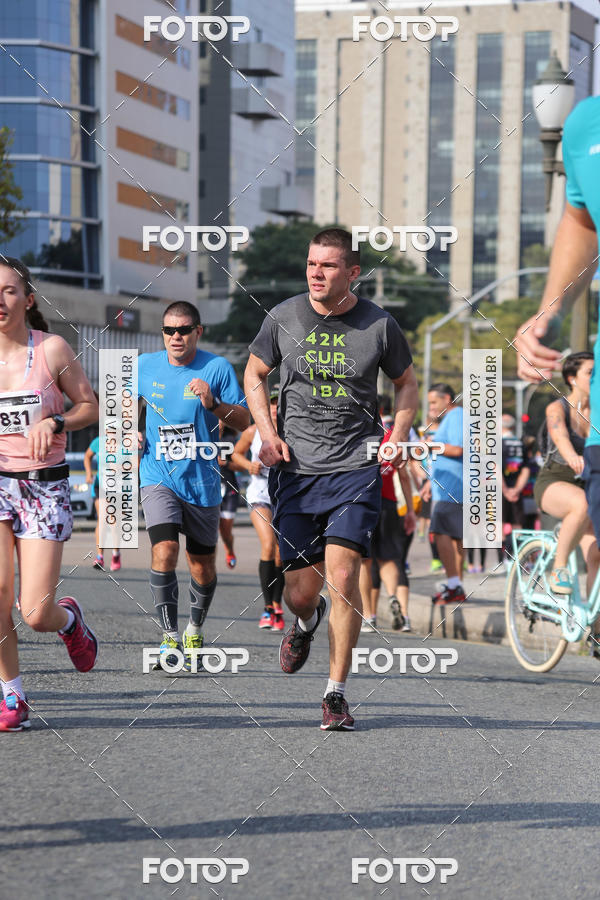 Buy your photos of the eventMeia Maratona Internacional de Curitiba 2018 on Fotop