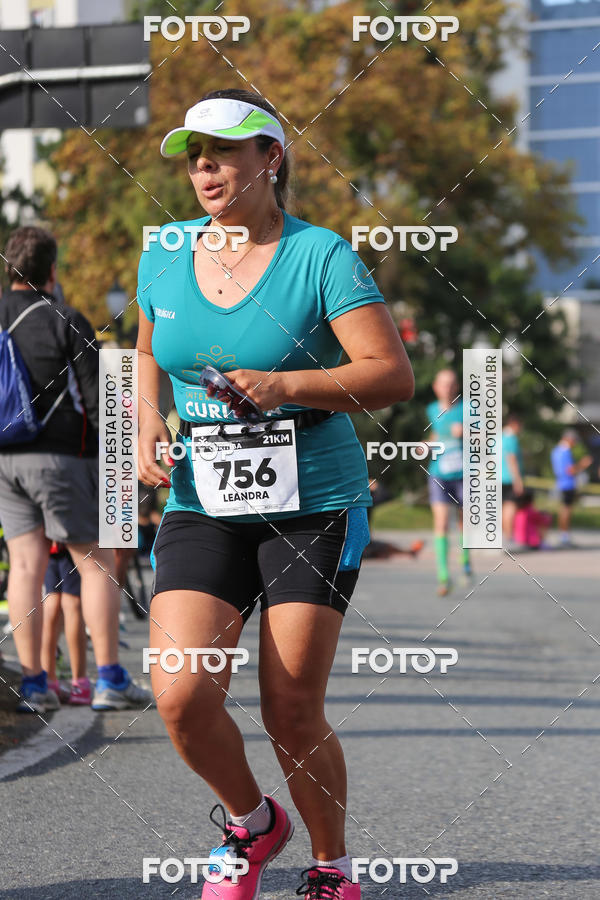 Buy your photos of the eventMeia Maratona Internacional de Curitiba 2018 on Fotop