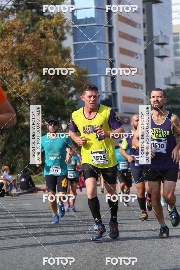 Buy your photos of the eventMeia Maratona Internacional de Curitiba 2018 on Fotop