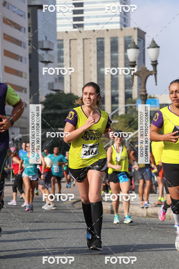 Buy your photos of the eventMeia Maratona Internacional de Curitiba 2018 on Fotop
