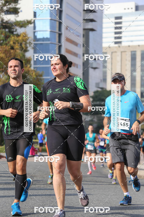 Buy your photos of the eventMeia Maratona Internacional de Curitiba 2018 on Fotop