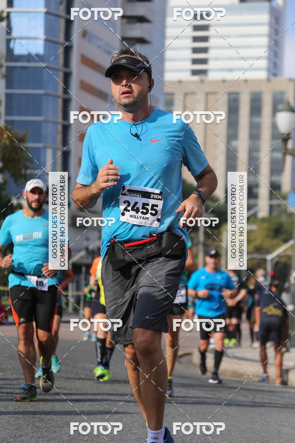 Buy your photos of the eventMeia Maratona Internacional de Curitiba 2018 on Fotop