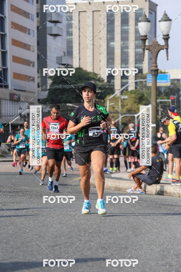 Buy your photos of the eventMeia Maratona Internacional de Curitiba 2018 on Fotop