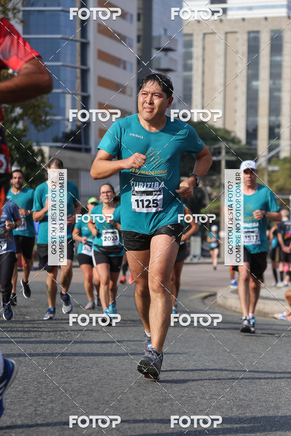 Buy your photos of the eventMeia Maratona Internacional de Curitiba 2018 on Fotop