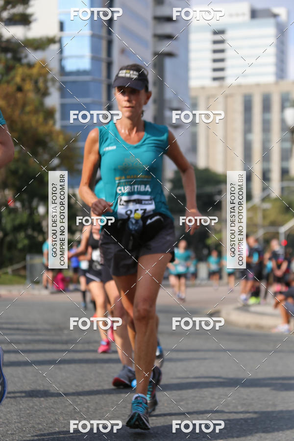 Buy your photos of the eventMeia Maratona Internacional de Curitiba 2018 on Fotop