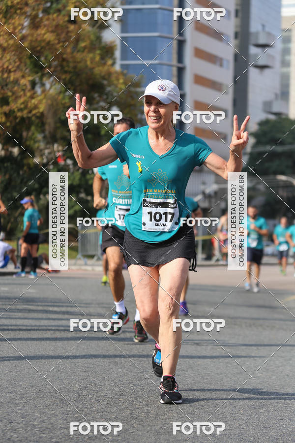 Buy your photos of the eventMeia Maratona Internacional de Curitiba 2018 on Fotop