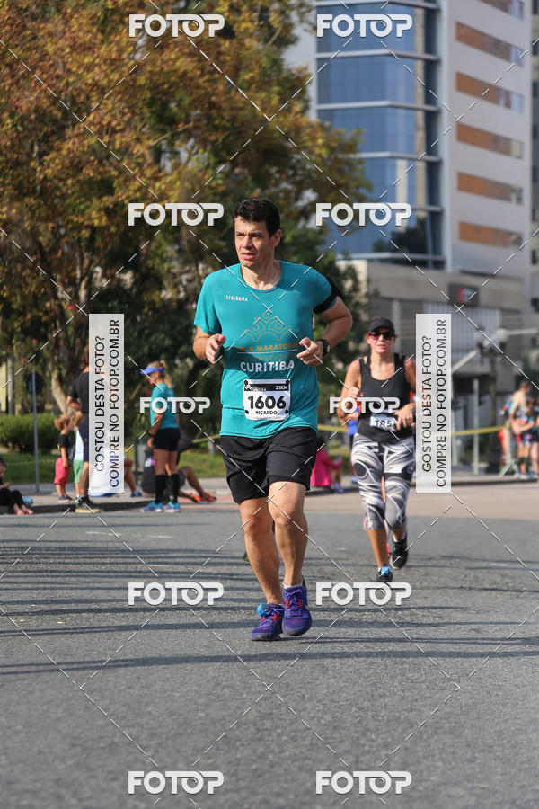 Buy your photos of the eventMeia Maratona Internacional de Curitiba 2018 on Fotop