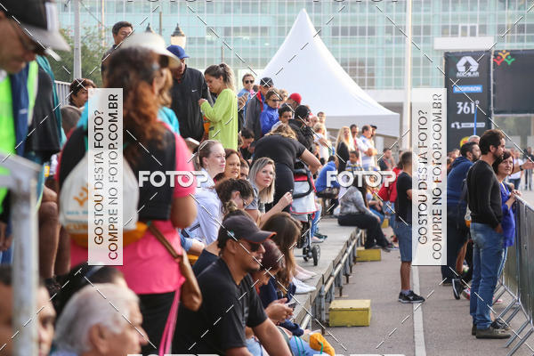 Buy your photos of the eventMeia Maratona Internacional de Curitiba 2018 on Fotop