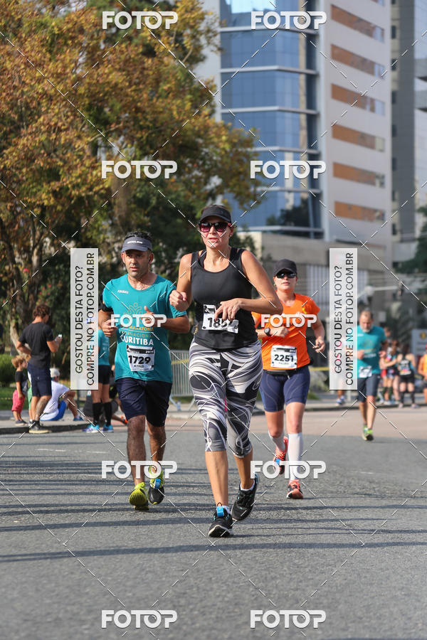 Buy your photos of the eventMeia Maratona Internacional de Curitiba 2018 on Fotop