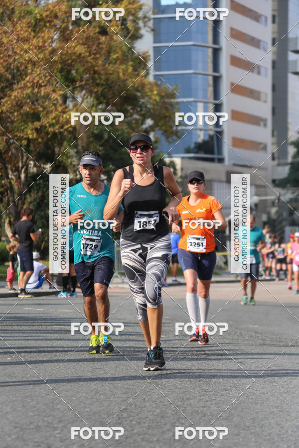 Buy your photos of the eventMeia Maratona Internacional de Curitiba 2018 on Fotop