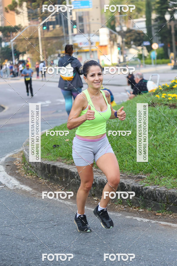 Buy your photos of the eventMeia Maratona Internacional de Curitiba 2018 on Fotop