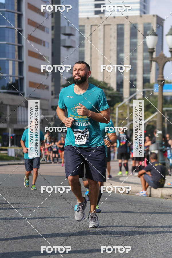 Buy your photos of the eventMeia Maratona Internacional de Curitiba 2018 on Fotop