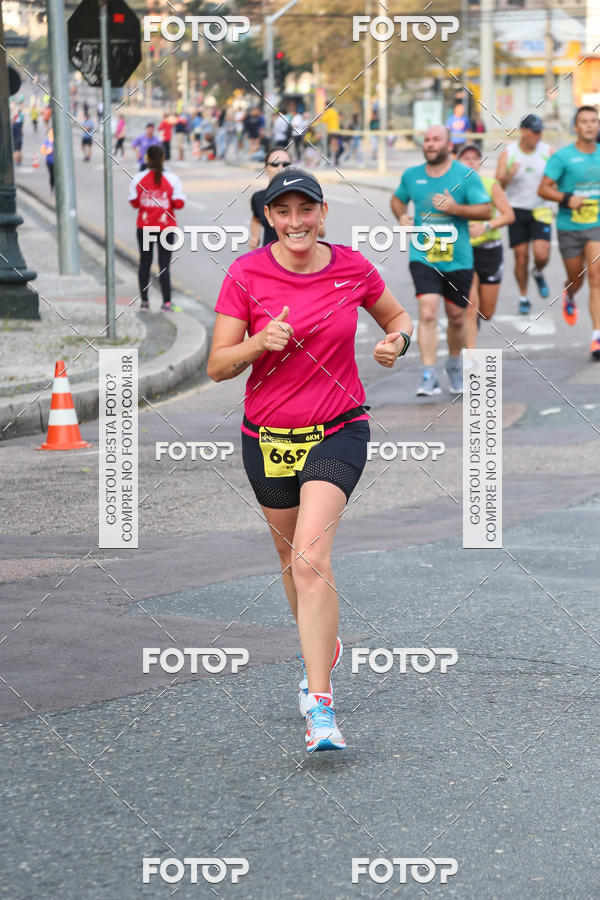 Buy your photos of the eventMeia Maratona Internacional de Curitiba 2018 on Fotop