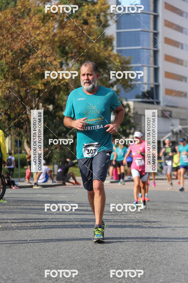 Buy your photos of the eventMeia Maratona Internacional de Curitiba 2018 on Fotop
