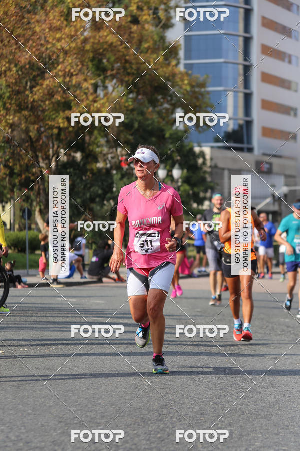 Buy your photos of the eventMeia Maratona Internacional de Curitiba 2018 on Fotop