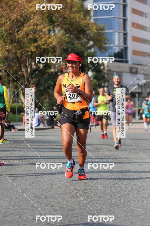 Buy your photos of the eventMeia Maratona Internacional de Curitiba 2018 on Fotop