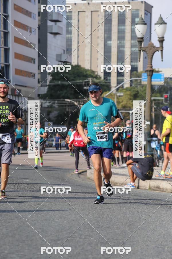 Buy your photos of the eventMeia Maratona Internacional de Curitiba 2018 on Fotop
