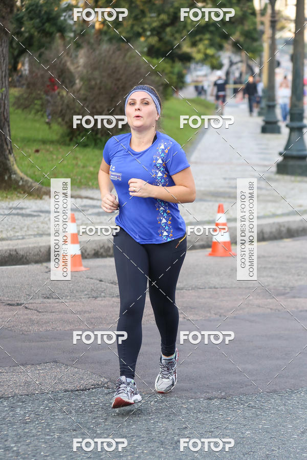 Buy your photos of the eventMeia Maratona Internacional de Curitiba 2018 on Fotop