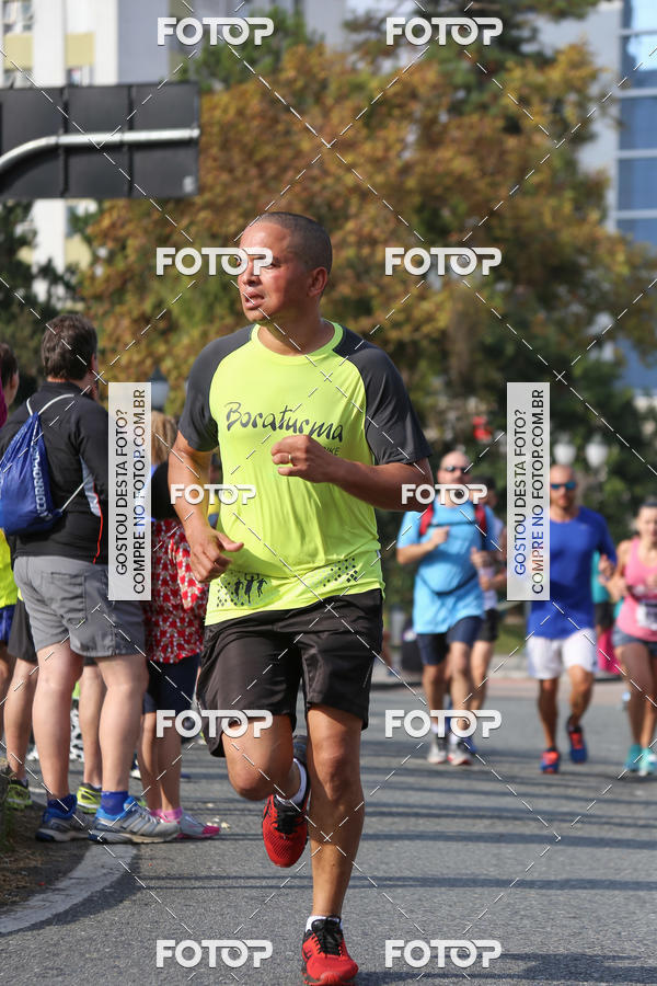 Buy your photos of the eventMeia Maratona Internacional de Curitiba 2018 on Fotop