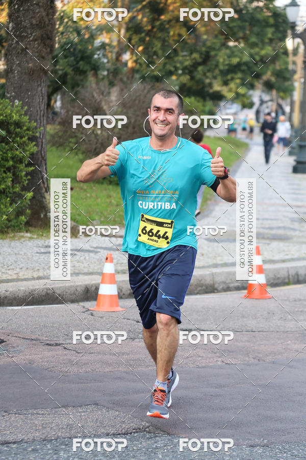 Buy your photos of the eventMeia Maratona Internacional de Curitiba 2018 on Fotop