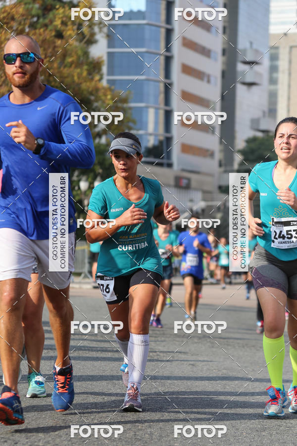Buy your photos of the eventMeia Maratona Internacional de Curitiba 2018 on Fotop