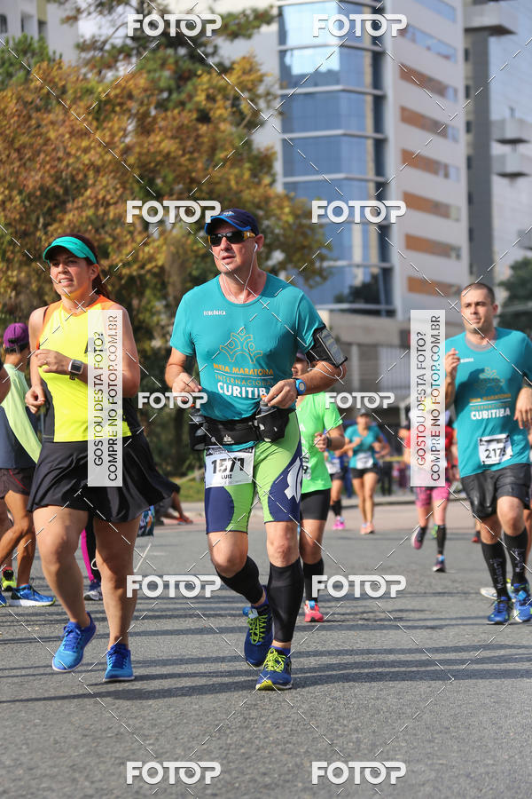Buy your photos of the eventMeia Maratona Internacional de Curitiba 2018 on Fotop