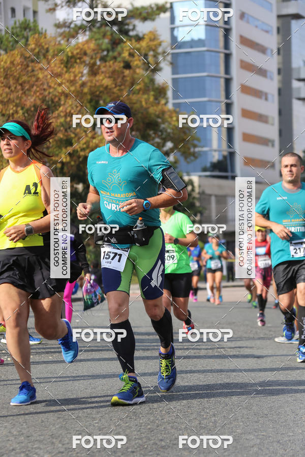 Buy your photos of the eventMeia Maratona Internacional de Curitiba 2018 on Fotop