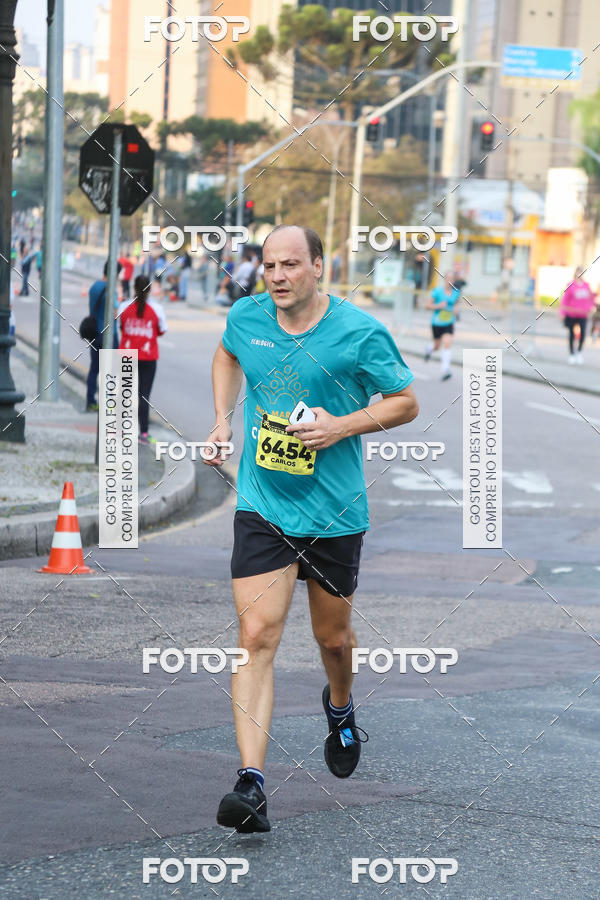 Buy your photos of the eventMeia Maratona Internacional de Curitiba 2018 on Fotop
