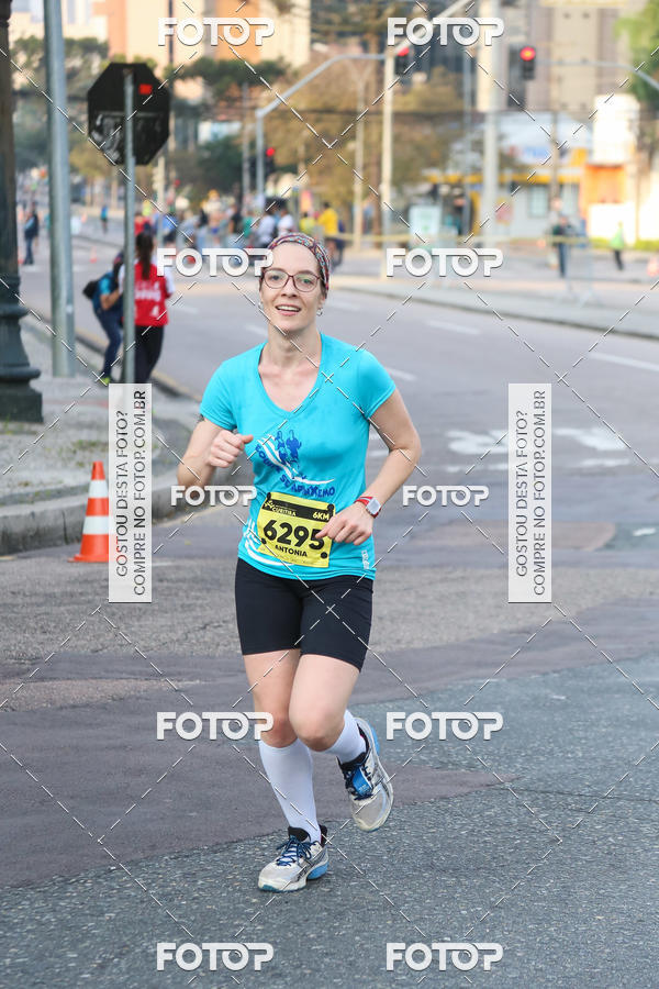 Buy your photos of the eventMeia Maratona Internacional de Curitiba 2018 on Fotop