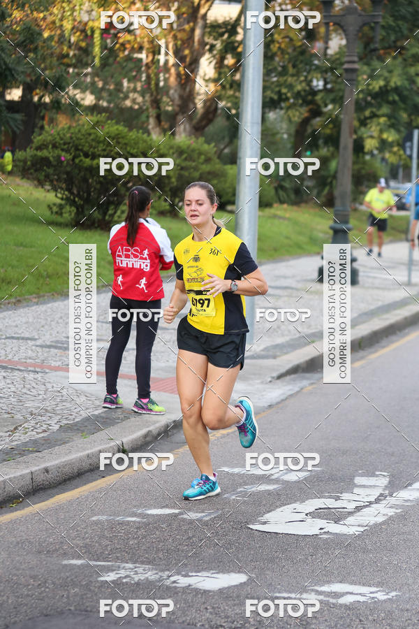 Buy your photos of the eventMeia Maratona Internacional de Curitiba 2018 on Fotop