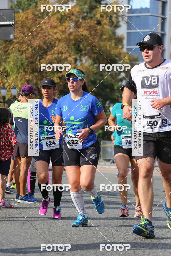 Buy your photos of the eventMeia Maratona Internacional de Curitiba 2018 on Fotop