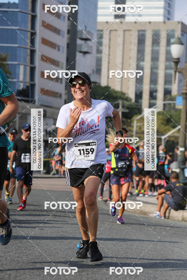Buy your photos of the eventMeia Maratona Internacional de Curitiba 2018 on Fotop