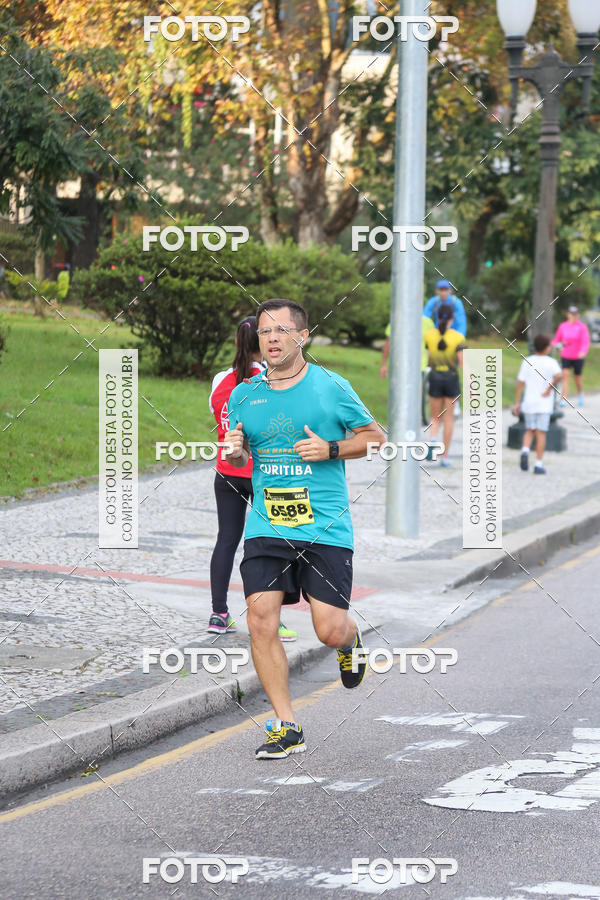 Buy your photos of the eventMeia Maratona Internacional de Curitiba 2018 on Fotop